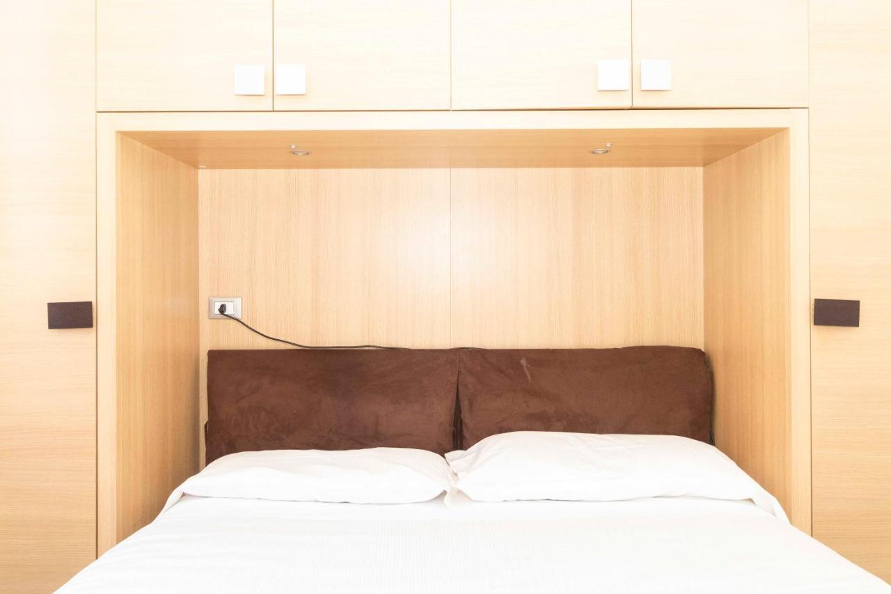 Colourful & Cozy Apartment Cenisia Turin Ngoại thất bức ảnh
