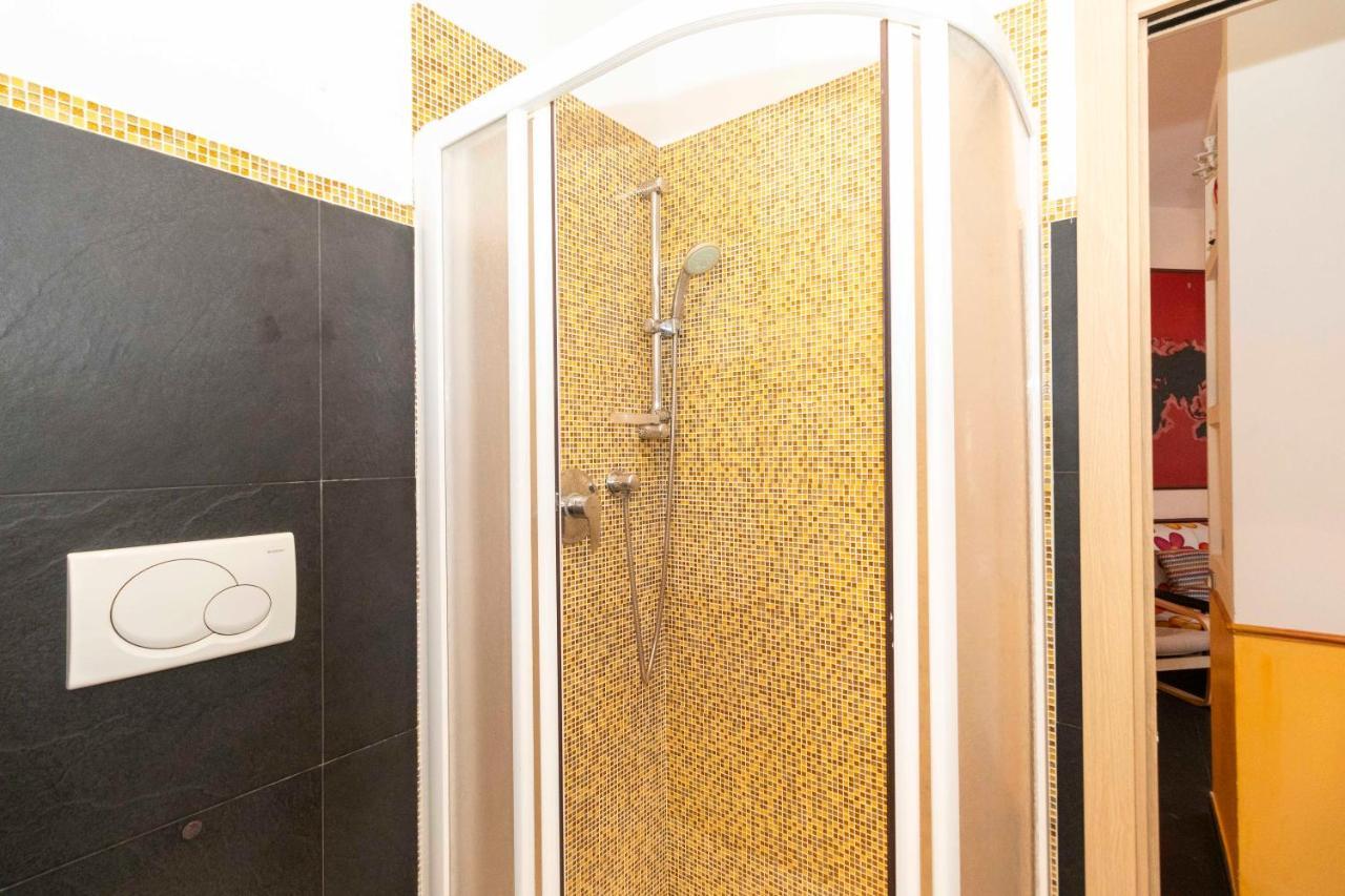Colourful & Cozy Apartment Cenisia Turin Ngoại thất bức ảnh